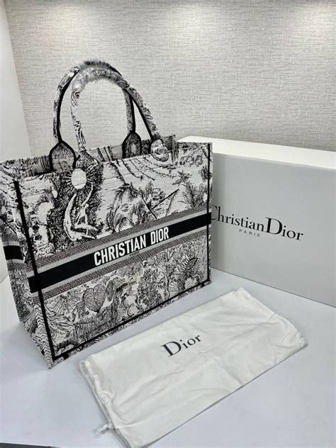 christian dior plaj çanta fiyat|christian dior çanta.